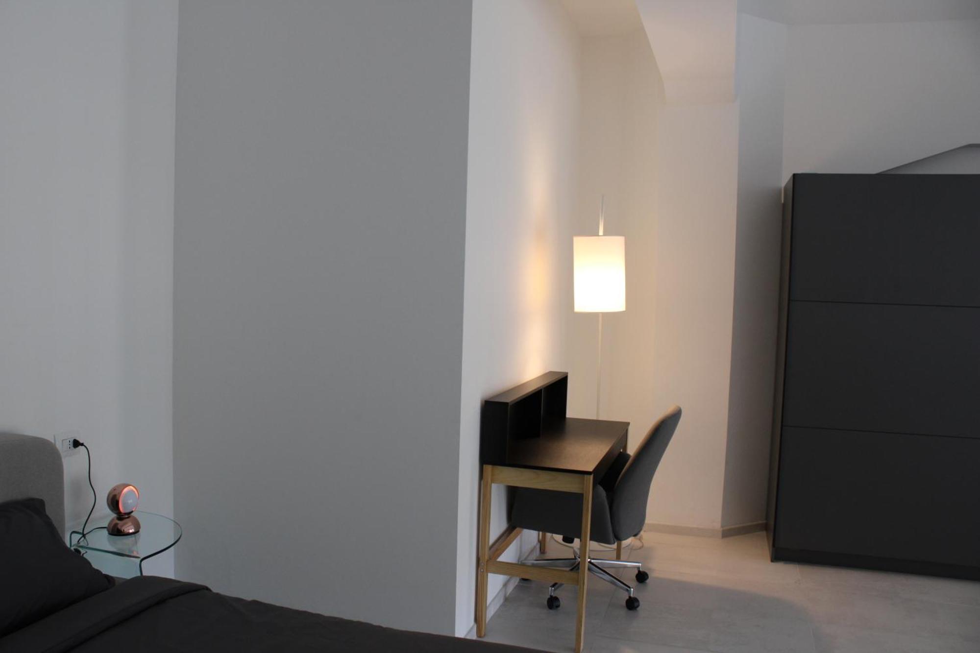 Milan Space Loft - Apartment Close To M5 Subway - Free Parking - Sky & Netflix Tv المظهر الخارجي الصورة
